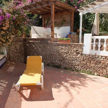 Сasa de vacaciones ,nerja, Seaview, Pool, 3 Bedrooms, Huge Terrace And Garden Nerja