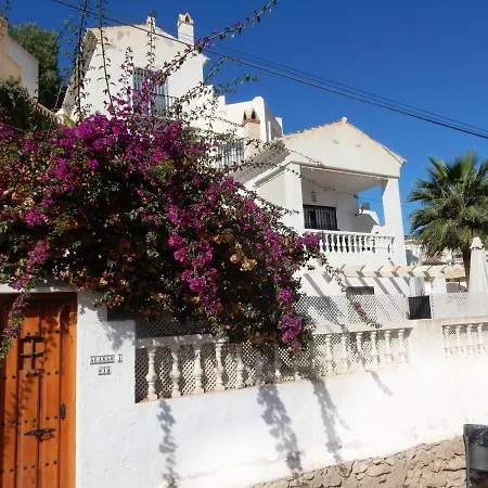 ,nerja, Seaview, Pool, 3 Bedrooms, Huge Terrace And Garden 度假居 *