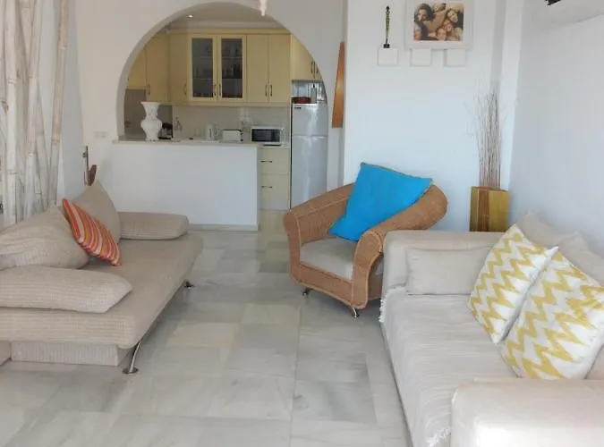 ,nerja, Seaview, Pool, 3 Bedrooms, Huge Terrace And Garden 別荘