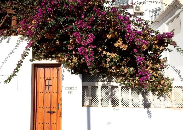 ,nerja, Seaview, Pool, 3 Bedrooms, Huge Terrace And Garden Hébergement de vacances